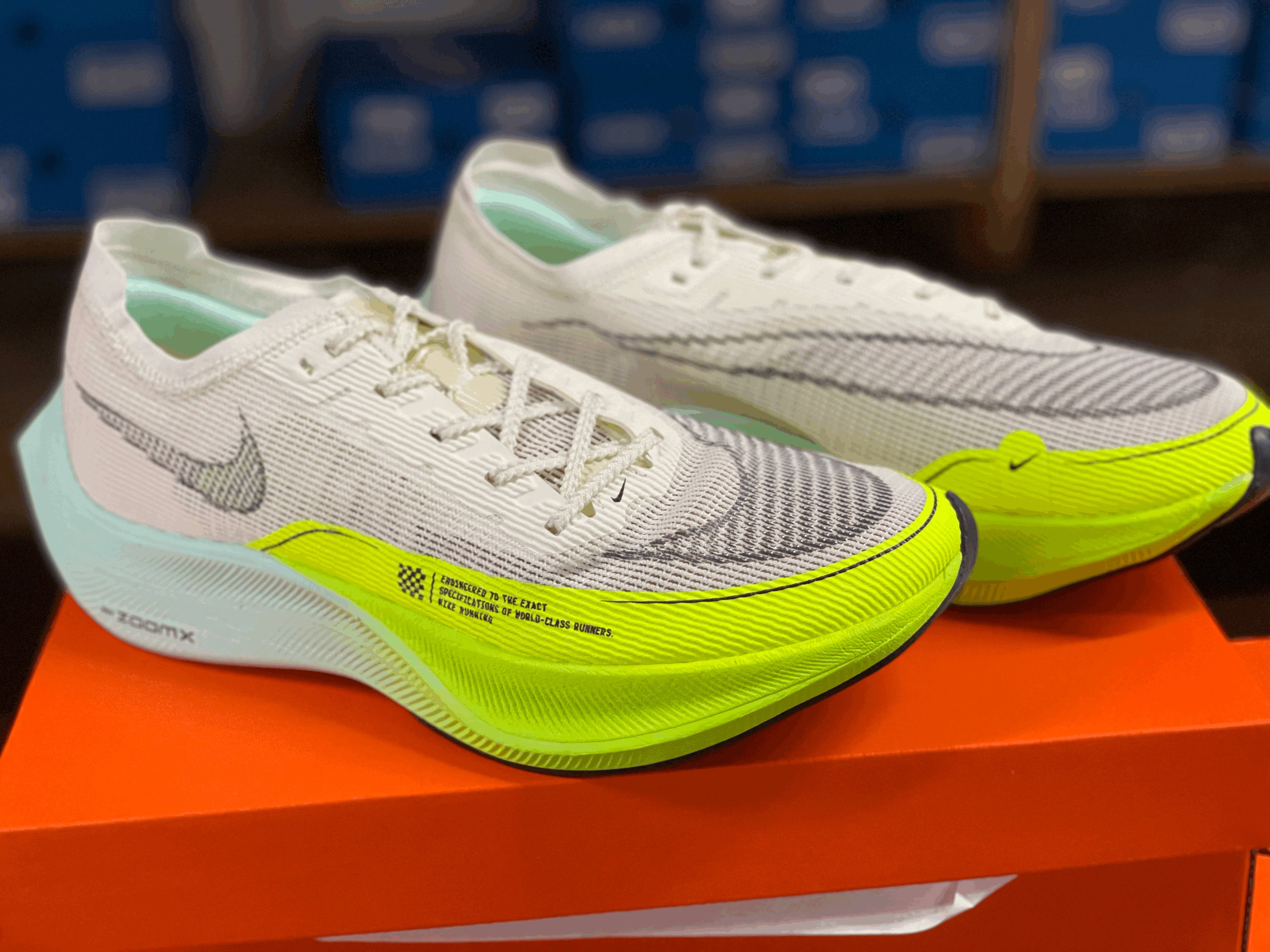 Nike Mens ZOOMX Vaporfly NEXT% 2 COCONUT MILK/CAVE PURPLEGHOST